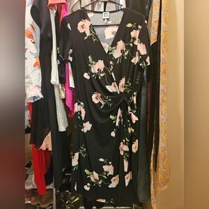 Black & Pink floral dress sz 10